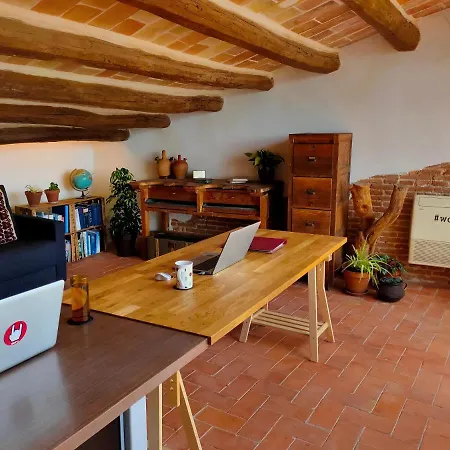 Apartment Les Voltes I - 2bd Hidden Gem In Hilltop Wine Village *